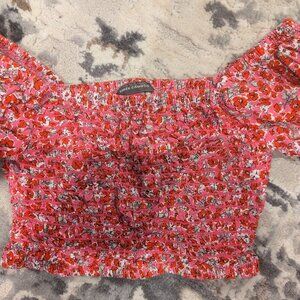 VINCE CAMUTO’S Beautiful Pink Floral Top Girls Size 6